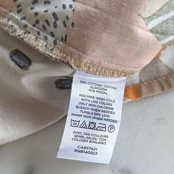 LOFT Paradise Tropical Print Flutter Sleeve Top - Picture 7 of 9